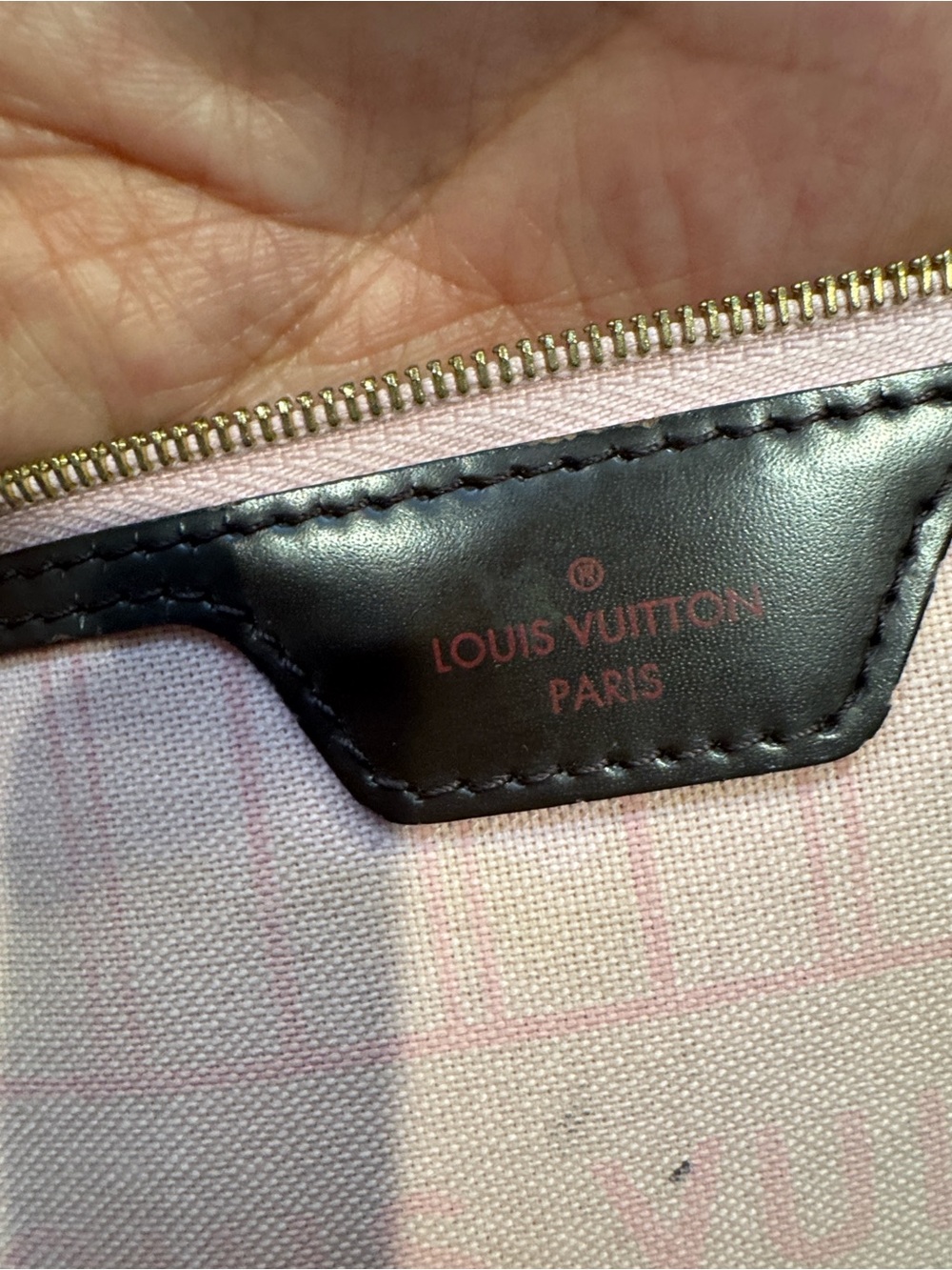 Authentic Louis Vuitton Damier Ebene Neverfull MM with Pouch - Picture 11 of 16